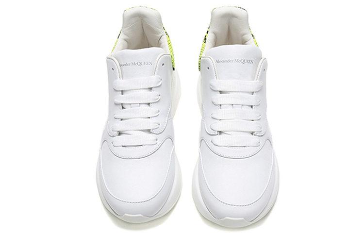 Shop (W) Alexander McQueen Sneaker 'Ular Hijau Fluoresen' 586410WHXI39179