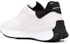 Shop (W) Alexander McQueen Sprint Runner Sneakers Kulit 'Putih Hitam' 691039WIC959061