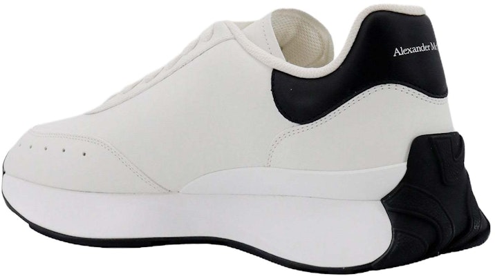 (W) Alexander McQueen Sprint Runner Sneakers 'Putih Hitam' 782630WIDN59061 Lookbook (W) Alexander McQueen Sprint Runner Sneakers 'Putih Hitam' 782630WIDN59061