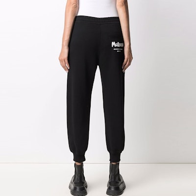 (Women) Alexander McQueen SS21 Logo Letter Women’s Knit Sweatpants Black. 658545-QZADI-0520 Purchase (Women) Alexander McQueen SS21 Logo Letter Women’s Knit Sweatpants Black. 658545-QZADI-0520