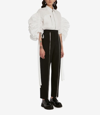 (Women) Alexander McQueen SS22 White Parka-Style Long Sleeve Shirt 700639QAAAY9000 Purchase (Women) Alexander McQueen SS22 White Parka-Style Long Sleeve Shirt 700639QAAAY9000