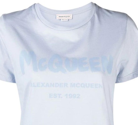 (Women) Alexander McQueen SS23 Letter Print Women’s Light Blue Crewneck T-Shirt. 608614-QZAD3-0429 Details for (Women) Alexander McQueen SS23 Letter Print Women’s Light Blue Crewneck T-Shirt. 608614-QZAD3-0429
