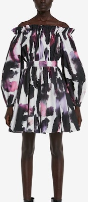 (Women) Alexander McQueen SS23 Off-Shoulder Printed Long Sleeve Dress Women 734388-QCAGO-9903 Lookbook (Women) Alexander McQueen SS23 Off-Shoulder Printed Long Sleeve Dress Women 734388-QCAGO-9903