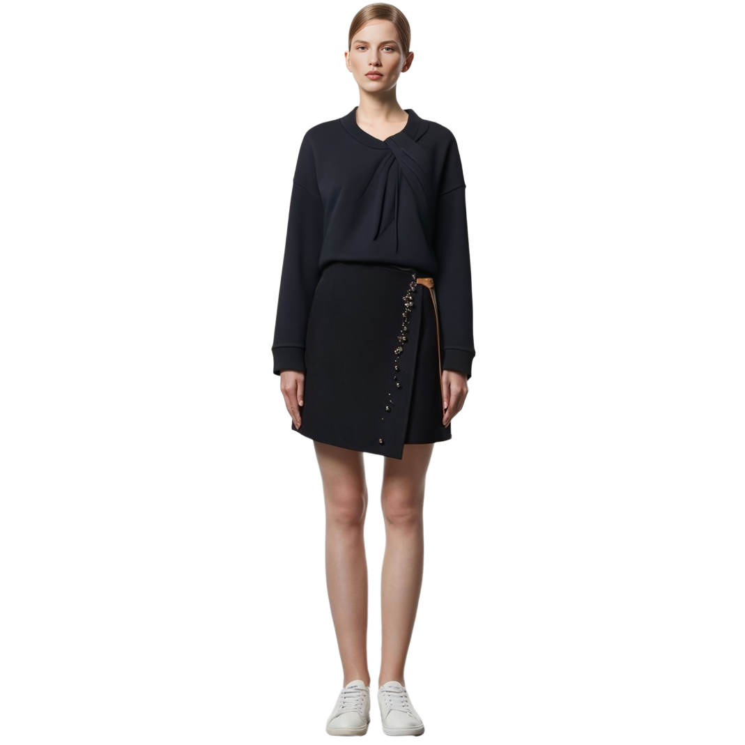 Purchase (Women) Alexander McQueen SS24  Black Long-Sleeve Sweatshirt with Knot Detail 777196QLAC8-1000