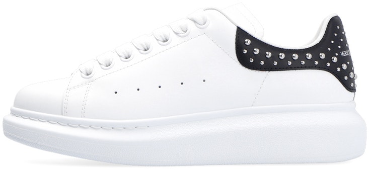 women-alexander-mc-queen-studded-oversized-sneakers-white-black-666406-whtqq-9089