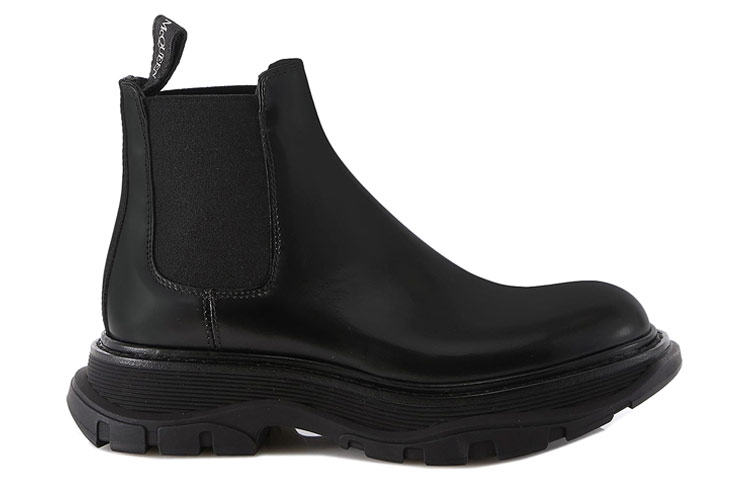 Lookbook (W) Alexander McQueen Tread Chelsea Boot 'Hitam' 641837WHZ841000