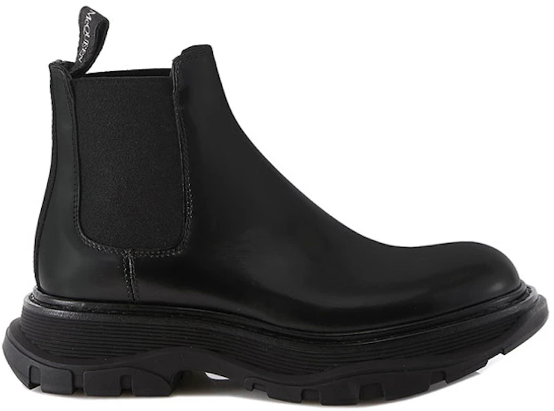(W) Alexander McQueen Tread Chelsea Boot 'Hitam' 641837WHZ841000 Lookbook (W) Alexander McQueen Tread Chelsea Boot 'Hitam' 641837WHZ841000