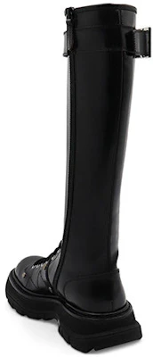 (W) Alexander McQueen Sepatu Boots Tread Lace Up 'Hitam Perak' 595466-WHZ81-1081 Purchase (W) Alexander McQueen Sepatu Boots Tread Lace Up 'Hitam Perak' 595466-WHZ81-1081