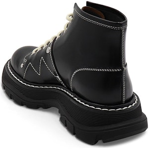 (W) 알렉산더 맥퀸 트레드 레이스업 부츠 '블랙 실버' 595469WHQSG1090 Purchase (W) 알렉산더 맥퀸 트레드 레이스업 부츠 '블랙 실버' 595469WHQSG1090