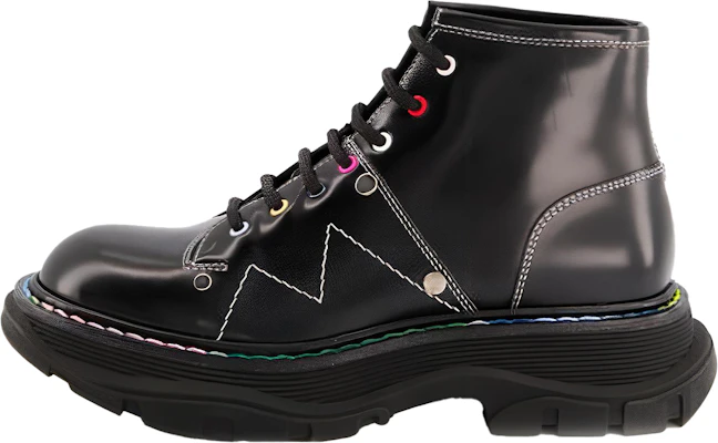 (W) Alexander McQueen Tread Lace Up Boots ''Zwart Multicolor'' 595469WHZ8S1032 Buy (W) Alexander McQueen Tread Lace Up Boots ''Zwart Multicolor'' 595469WHZ8S1032