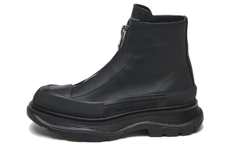 (Women) Alexander McQueen Tread Slick 'Black Leather Low-Top' 766901WHZ6U1000