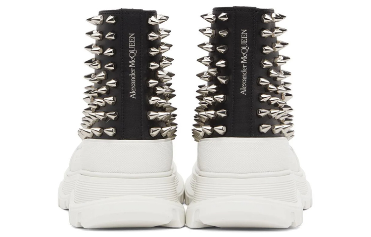 Shop (W) Alexander McQueen Tread Slick 'Negro con Tachuelas y Cordones' 708092WHZ631320