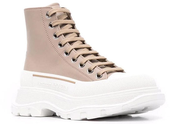 Alexander McQueen 亞歷山大·麥昆 Tread Slick 系帶靴 女款 粉色 Order Alexander McQueen 亞歷山大·麥昆 Tread Slick 系帶靴 女款 粉色