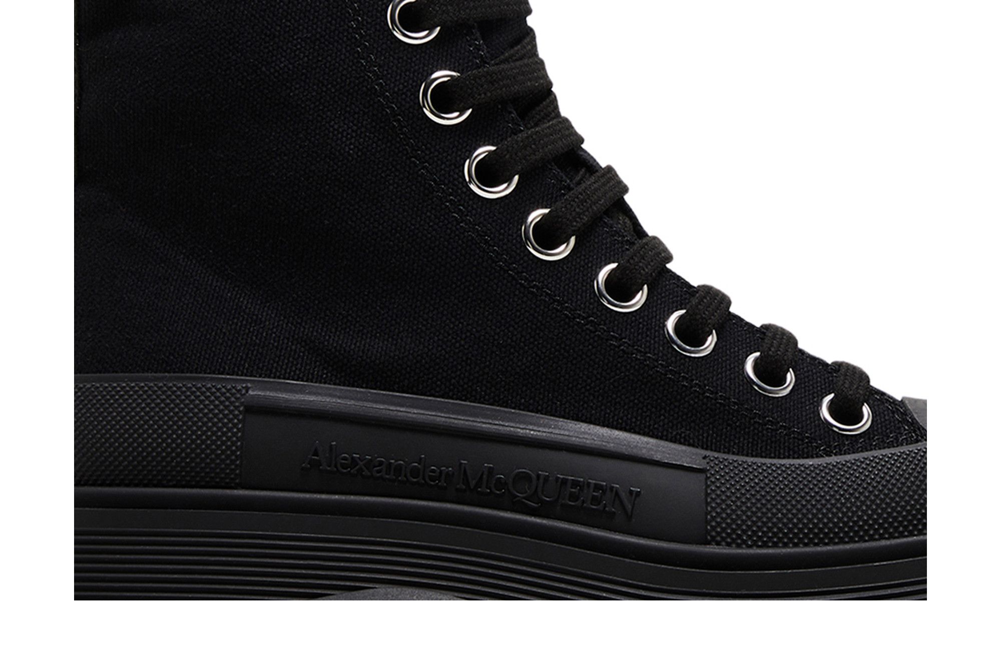 Lookbook (Women) Alexander McQueen Tread Slick Boot 'Black' 697080-W4MV2-1000