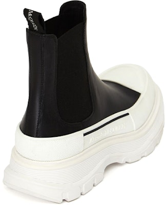 (Women) Alexander McQueen Tread Slick Boot 'Black' 635714-WHZ61-1071 Shop (Women) Alexander McQueen Tread Slick Boot 'Black' 635714-WHZ61-1071
