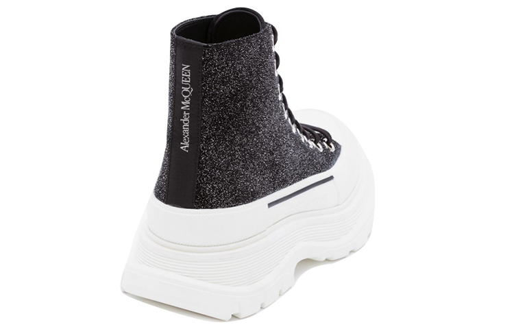 Shop (W) Alexander McQueen Tread Slick Boot 'Galaxy Hitam' 633900-WHW57-1027