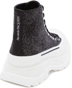 (W) Alexander McQueen Tread Slick Boot 'Galaxy Hitam' 633900-WHW57-1027 Shop (W) Alexander McQueen Tread Slick Boot 'Galaxy Hitam' 633900-WHW57-1027