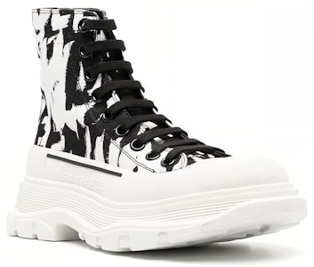 (W) Alexander McQueen Tread Slick Boot 'Putih Hitam' 708089W4TG49356 Order (W) Alexander McQueen Tread Slick Boot 'Putih Hitam' 708089W4TG49356