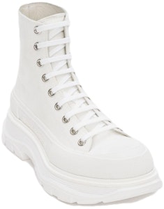 (W) Alexander McQueen Tread Slick Boot 'Putih' 697080-W4MV2-9000 Lookbook (W) Alexander McQueen Tread Slick Boot 'Putih' 697080-W4MV2-9000