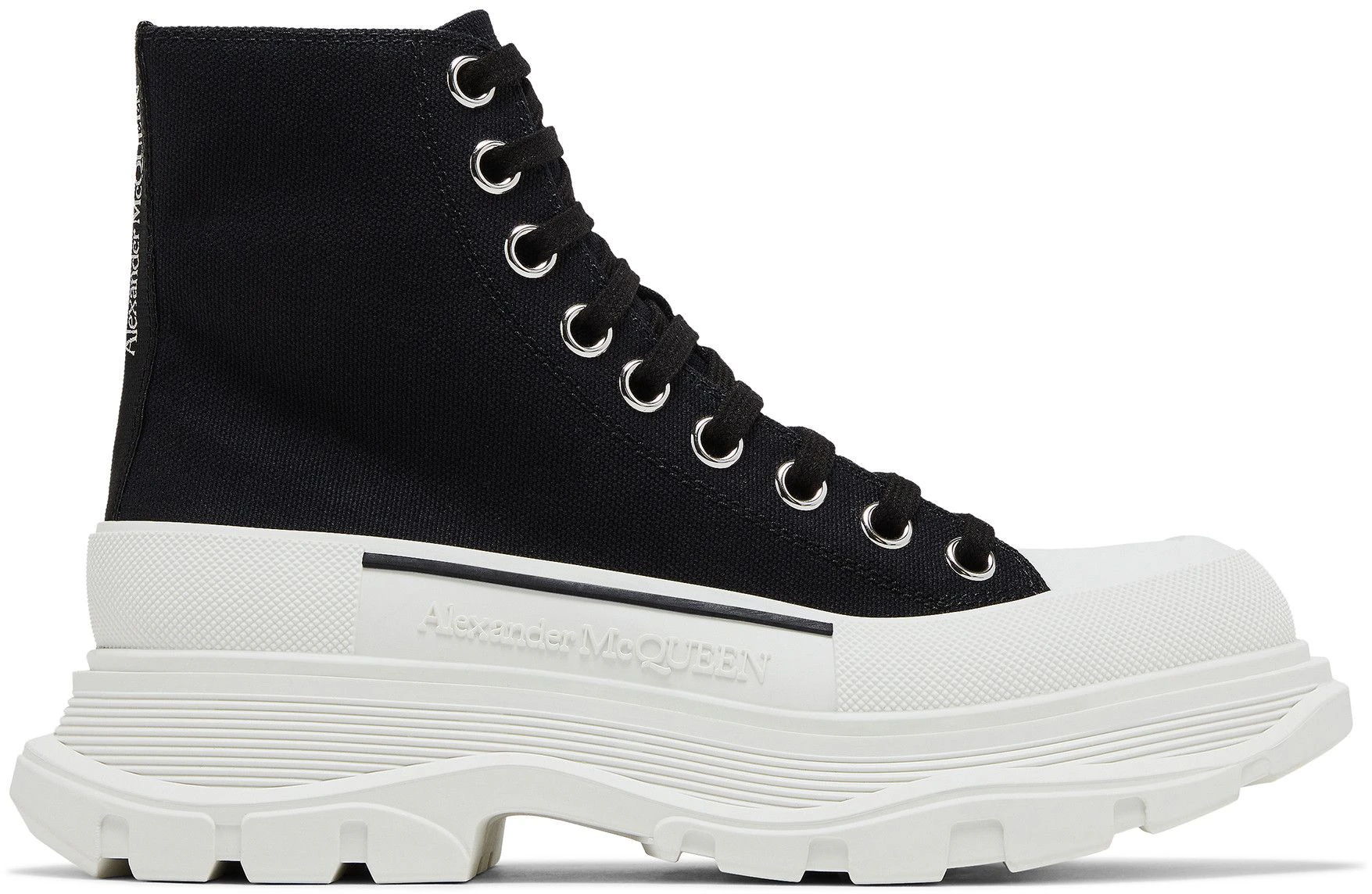 women-alexander-mc-queen-tread-slick-boots-black-white-611706-w4-mv-21070-697080-w4-mv-21070