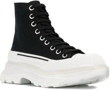 (女款)Alexander McQueen Tread Slick 長靴『黑白』 611706-W4L32-1070 Lookbook (女款)Alexander McQueen Tread Slick 長靴『黑白』 611706-W4L32-1070