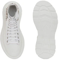 Shop (W) Alexander McQueen Tread Slick Boots 'Putih Emas' 710406W4TGB9423