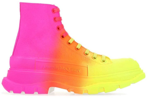 (W) Alexander McQueen Tread Slick Boots 'Kuning Jingga Merah Muda' 685697-W4MVS-7115 Lookbook (W) Alexander McQueen Tread Slick Boots 'Kuning Jingga Merah Muda' 685697-W4MVS-7115