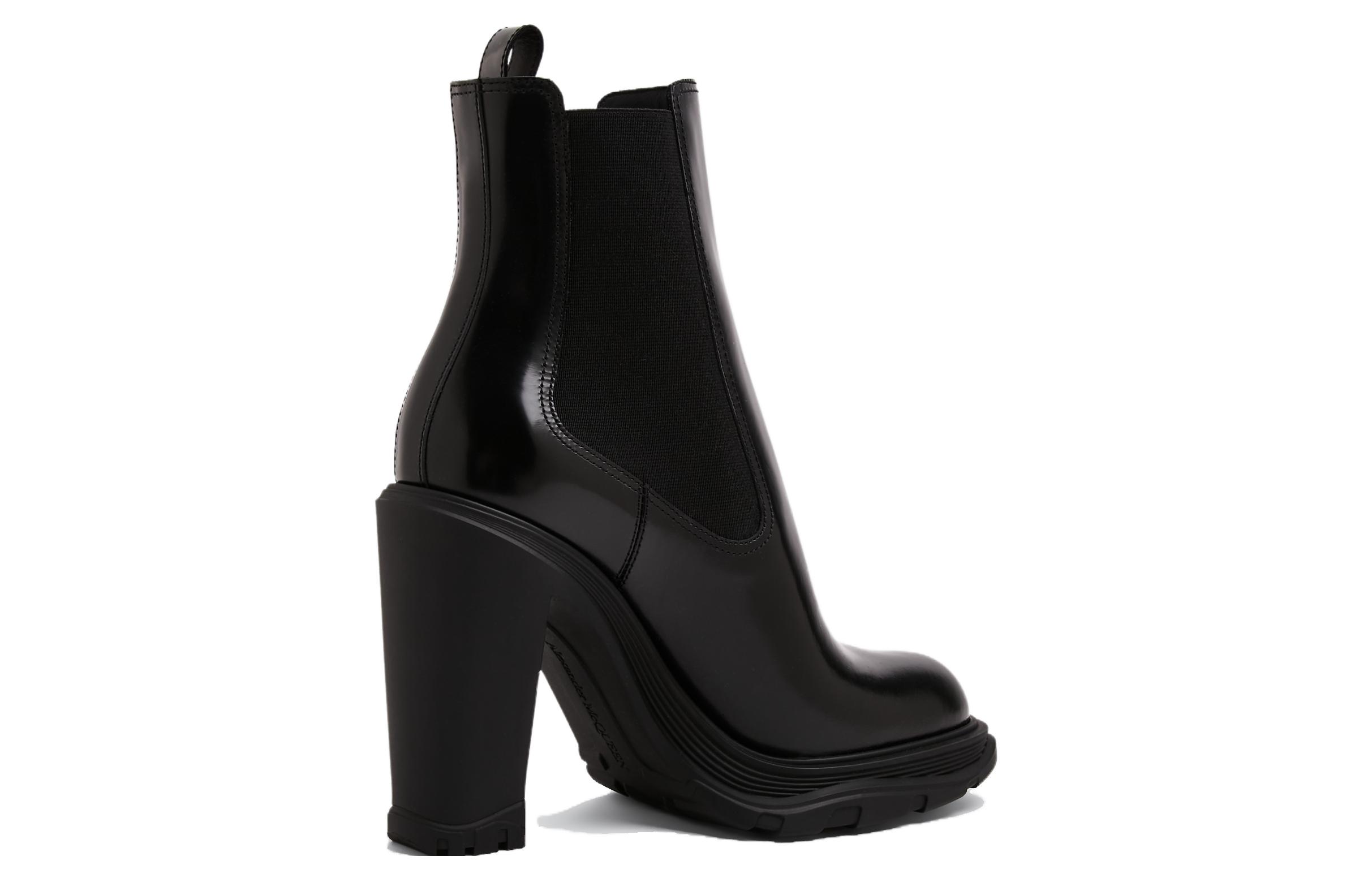 Shop (W) 알렉산더 맥퀸 트레드 슬릭 첼시 부츠 (블랙) 678530WHZ841000