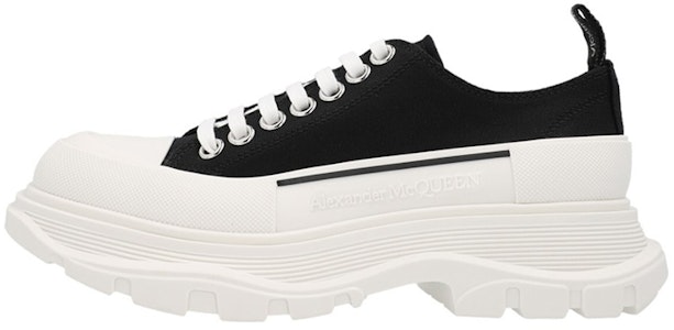 (W) Alexander McQueen Tread Slick Lace Up 'Hitam Putih' 611705W4MV21070-/-604257W4MV21070 Buy (W) Alexander McQueen Tread Slick Lace Up 'Hitam Putih' 611705W4MV21070-/-604257W4MV21070