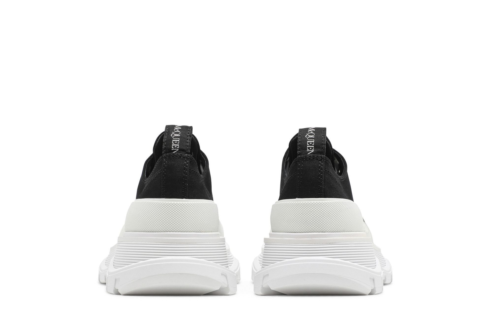 Sizing 亞歷山大麥昆 Alexander McQueen Tread Slick 帆布 系帶圓頭復古 短筒 馬丁靴 女款 黑白
