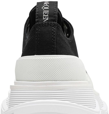 (Women) Alexander McQueen Tread Slick Lace Up 'Black White' 611705W4L321070/697072W4MV21070 Sizing (Women) Alexander McQueen Tread Slick Lace Up 'Black White' 611705W4L321070/697072W4MV21070
