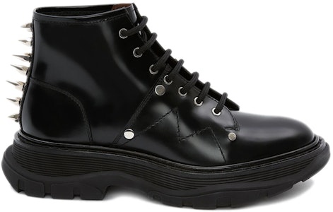 (W) Alexander McQueen Tread Slick Lace Up Boot 'Black Spikes' Sepatu Bot Hitam Paku 685692-WHZ85-1081 Order (W) Alexander McQueen Tread Slick Lace Up Boot 'Black Spikes' Sepatu Bot Hitam Paku 685692-WHZ85-1081