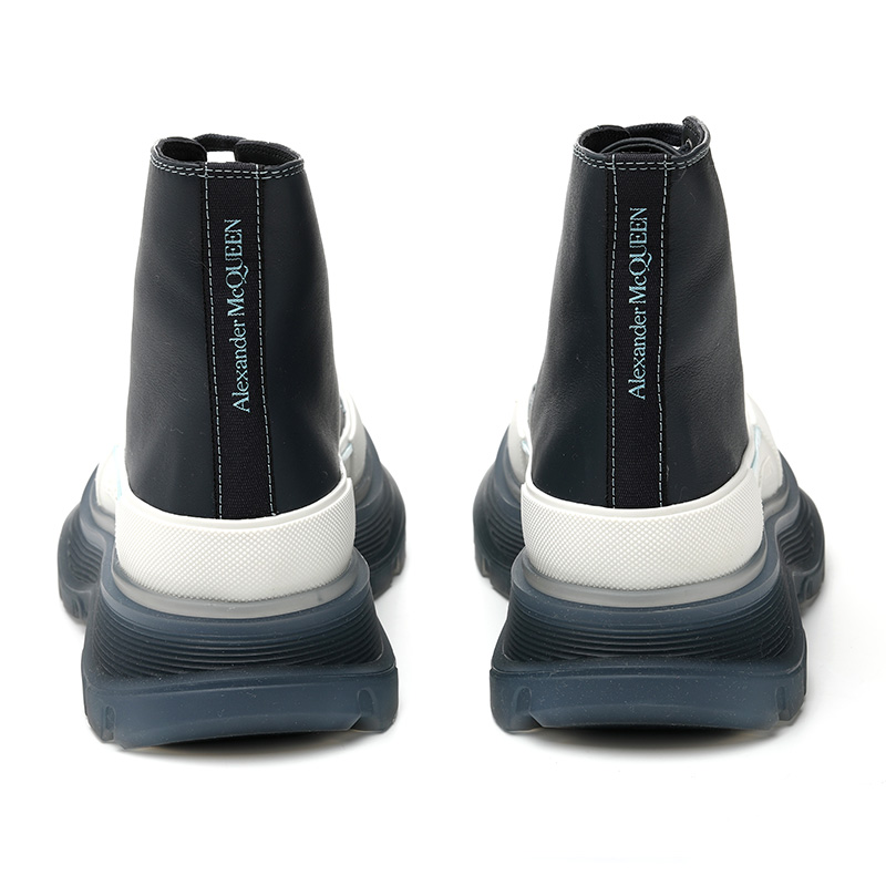 Shop (W) Alexander McQueen Tread Slick Lace-Up Boots 'Navy White' - Butang Naik 'Navy White' 702041WHZ6D1137