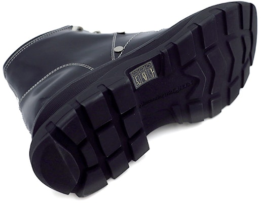 (W) 亚历山大·麦昆 Tread Slick 系带靴子 '黑色' 595469-WHZ81-1090 Purchase (W) 亚历山大·麦昆 Tread Slick 系带靴子 '黑色' 595469-WHZ81-1090