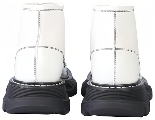 (W) Alexander McQueen Tread Slick Lace Up Boot 'Ivory Black' - But Hitam Gading 595469-WHZ81-9089 Purchase (W) Alexander McQueen Tread Slick Lace Up Boot 'Ivory Black' - But Hitam Gading 595469-WHZ81-9089