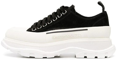 (Women) Alexander McQueen Tread Slick Lace Up Low 'Black White' 633902WHBGU1071 (Women) Alexander McQueen Tread Slick Lace Up Low 'Black White' 633902WHBGU1071