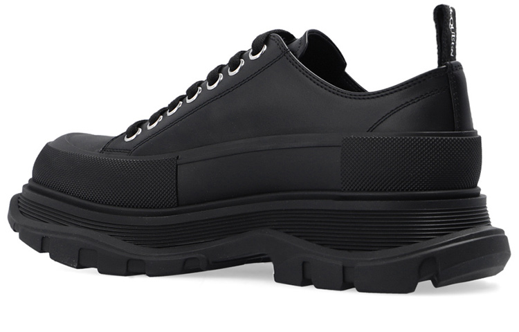 Lookbook (W) 亚历山大麦昆黑白配色低帮系带Tread Slick鞋 679530WIABD1006