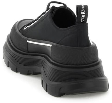 (W) Alexander McQueen Tread Slick Low Lace Up Kasut Grafiti 'Hitam Putih' 708753W4RQ21006 Lookbook (W) Alexander McQueen Tread Slick Low Lace Up Kasut Grafiti 'Hitam Putih' 708753W4RQ21006