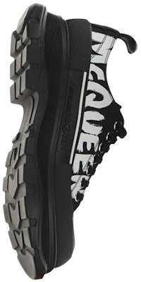 (W) Alexander McQueen Tread Slick Low Lace Up Kasut Grafiti 'Hitam Putih' 708753W4RQ21006 Shop (W) Alexander McQueen Tread Slick Low Lace Up Kasut Grafiti 'Hitam Putih' 708753W4RQ21006
