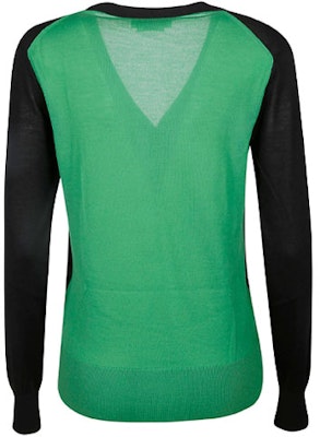 (W) Alexander McQueen Kardigan Rajut Leher V Blok Warna Hitam 667839-Q1AVV-1096 Lookbook (W) Alexander McQueen Kardigan Rajut Leher V Blok Warna Hitam 667839-Q1AVV-1096