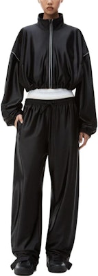 (W) Alexander Wang Jaket Pendek Hitam Colorblock dengan Resleting dan Kerah Tinggi. 4CC4232074-001 Lookbook (W) Alexander Wang Jaket Pendek Hitam Colorblock dengan Resleting dan Kerah Tinggi. 4CC4232074-001