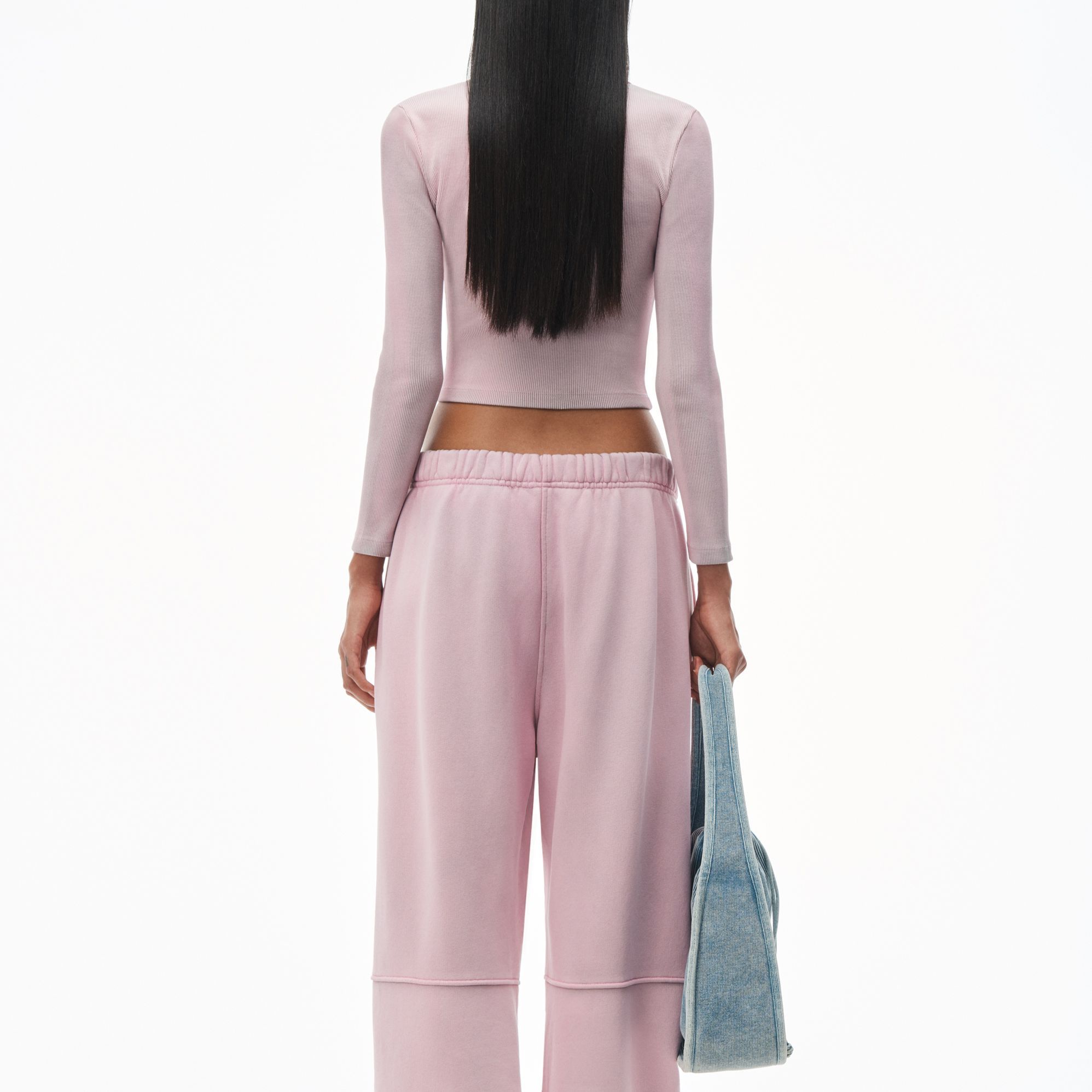 Shop (W) Alexander Wang Pink Cardigan Rajut Crop V-Neck Kancing Solid. 4CC2242082688A