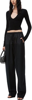 (W) Alexander Wang Suéter Recortado Slim Fit Escote V Negro 1KC1241006-001 Shop (W) Alexander Wang Suéter Recortado Slim Fit Escote V Negro 1KC1241006-001