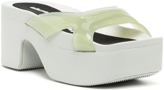 (W) 亚历山大·王白色露趾厚底高跟时尚拖鞋 30223F033078 Lookbook (W) 亚历山大·王白色露趾厚底高跟时尚拖鞋 30223F033078