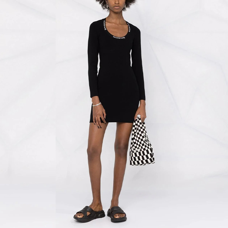 Lookbook (W) 알렉산더 왕 FW21 로고 자가드 크루넥 롱슬리브 드레스 여성용 4KC4216032-001