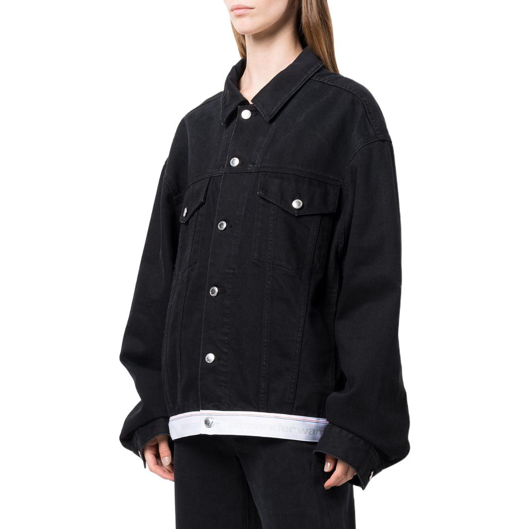 Lookbook (Women) Alexander Wang FW23  Black Denim Jacket with Logo and Single-Breasted Design. 4DC1232388-011