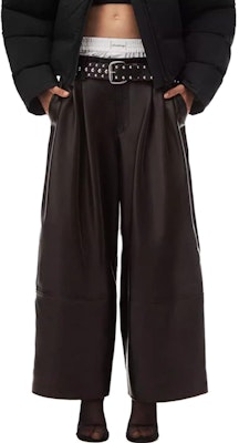 (W) 亚历山大王FW23黑色短款羽绒夹克 1WC4233241-001 Lookbook (W) 亚历山大王FW23黑色短款羽绒夹克 1WC4233241-001