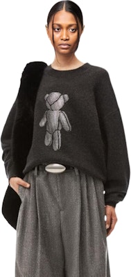 (W) 亚历山大王 FW23 Beiress 灰色圆领毛衣上衣。 1KC4231010-063 Lookbook (W) 亚历山大王 FW23 Beiress 灰色圆领毛衣上衣。 1KC4231010-063