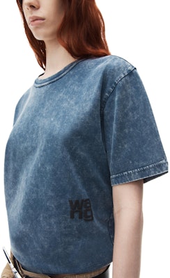 (W) 알렉산더왕 FW24 산성 워싱 블랙 버블 슬리브 로고 니트 티셔츠. 4CC3241520424A Sizing (W) 알렉산더왕 FW24 산성 워싱 블랙 버블 슬리브 로고 니트 티셔츠. 4CC3241520424A