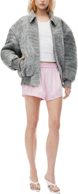 (W) アレキサンダー ワン FW24 ピンク レターストライプ ルーズフィットカジュアルショーツ 4WC3244386685A Lookbook (W) アレキサンダー ワン FW24 ピンク レターストライプ ルーズフィットカジュアルショーツ 4WC3244386685A